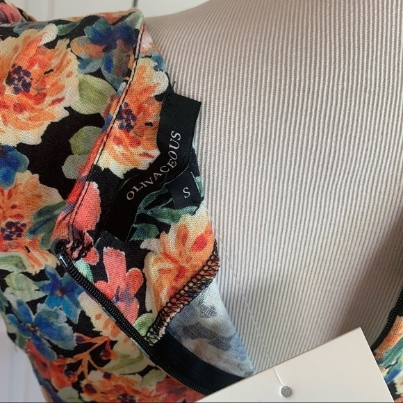 One of a kind! Olivaceous Sample Piece Floral Puff Sleeve Dress - Picture 15 of 16